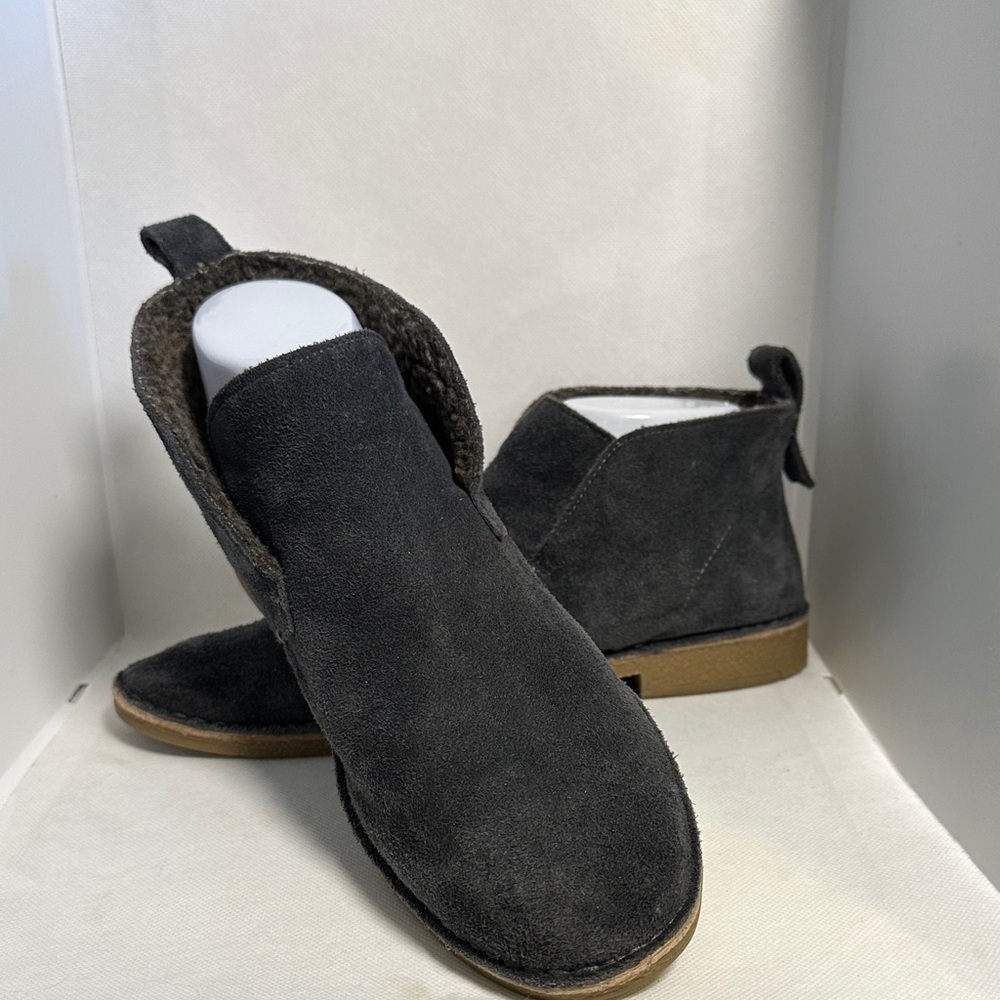 Dolce Vita Black / Charcoal Gray Suede Shearling-Lined Ankle Boots – Size 10